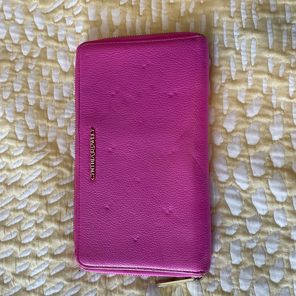 Cynthia rawley travel wallet